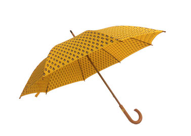 पीला महिलाओं की लकड़ी की बारिश छाता लकड़ी के हैंडल दस्ता पॉलिएस्टर कपड़े