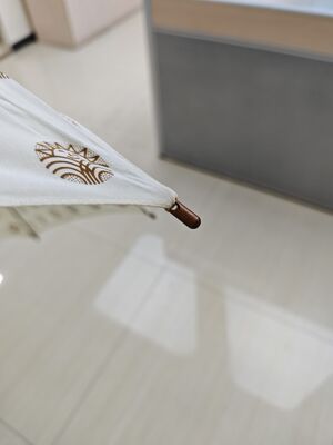 23 इंच ऑटो ओपन स्टिक छाता सूती लिनन और ग्लास फाइबर रिब्स के साथ सुरुचिपूर्ण वर्षा संरक्षण के लिए